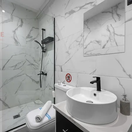 B&W, Nilie Hospitality Mgmt Apartment Thessaloniki Exterior photo